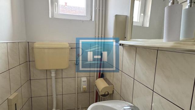 Poslovni prostor, Izdavanje, 110m2, Gradska lokacija, Ćuprija