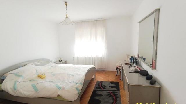 Kuća, Prodaja, 341m2, Grocka (mesto), Grocka, Bulevar revolucije