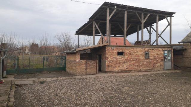 Kuća, Trosoban, Prodaja, 102m2, Jarkovac, Okolno mesto, Jarkovac