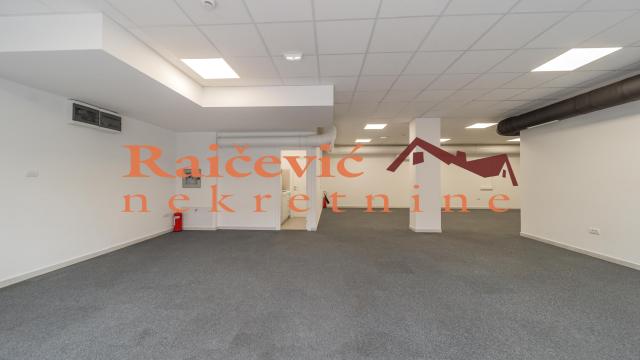 Poslovni prostor, Trosoban, Izdavanje, 140m2, Banovo brdo, Čukarica, Bore Markovica