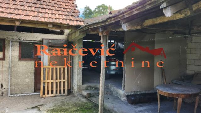 Kuća, Petosoban, Prodaja, 200m2, Ripanj, Voždovac, Put za Petrino brdo