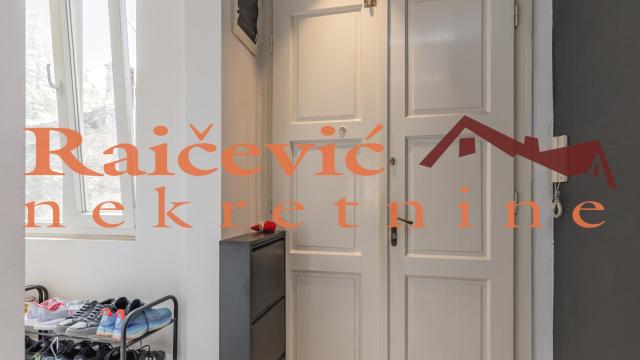 Stan, Trosoban, Prodaja, 83m2, Centar, Savski venac, Admirala Geprata