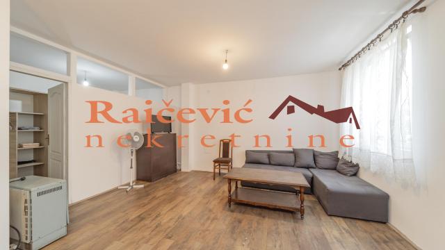 Stan, Jednoiposoban, Izdavanje, 41m2, Gornji grad, Zemun, Cara Dusana