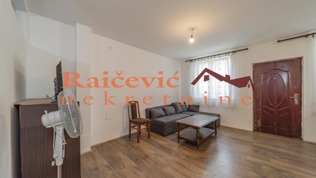 Stan, Jednoiposoban, Izdavanje, 41m2, Gornji grad, Zemun, Cara Dusana