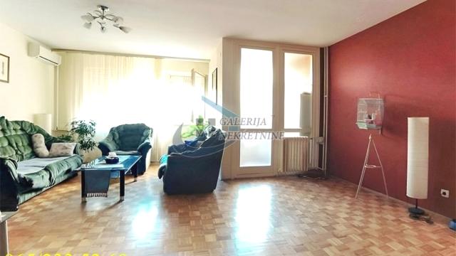 Stan, Trosoban, Prodaja, 74m2, Novo Skojevsko naselje, Rakovica, Luke Vojvodića