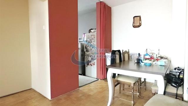 Stan, Trosoban, Prodaja, 74m2, Novo Skojevsko naselje, Rakovica, Luke Vojvodića