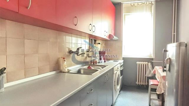 Stan, Trosoban, Prodaja, 74m2, Novo Skojevsko naselje, Rakovica, Luke Vojvodića