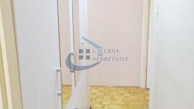 Stan, Trosoban, Prodaja, 74m2, Novo Skojevsko naselje, Rakovica, Luke Vojvodića