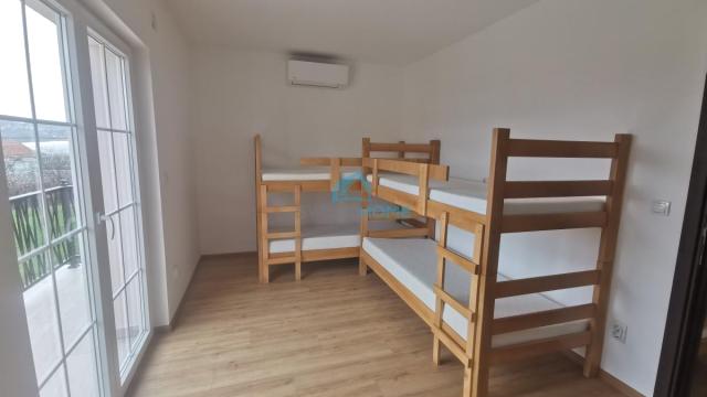 Kuća, Izdavanje, 600m2, Cvetanova ćuprija, Zvezdara, Ristin Potok