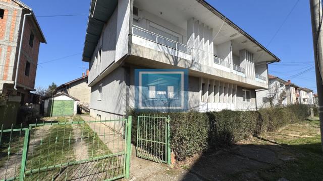 Stan, Trosoban, Prodaja, 77m2, Centar, Gradska lokacija, Ćuprija