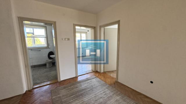 Stan, Trosoban, Prodaja, 77m2, Centar, Gradska lokacija, Ćuprija