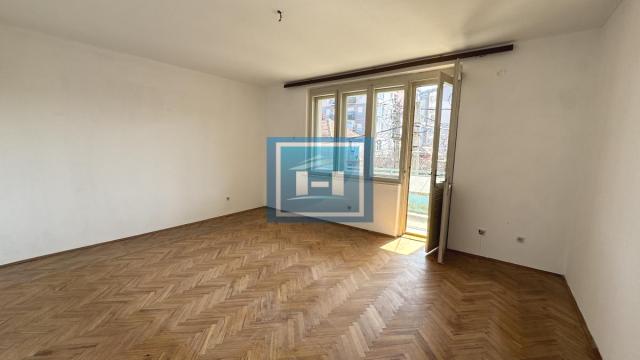 Stan, Trosoban, Prodaja, 77m2, Centar, Gradska lokacija, Ćuprija