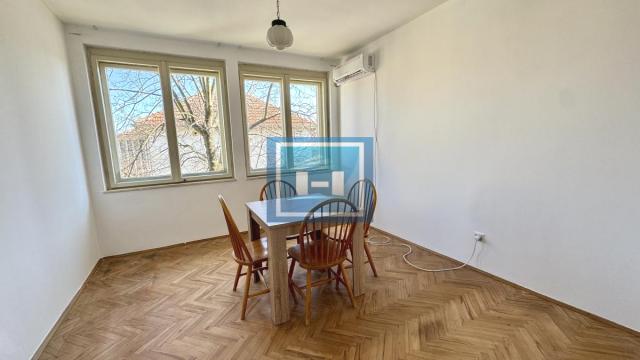 Stan, Trosoban, Prodaja, 77m2, Centar, Gradska lokacija, Ćuprija