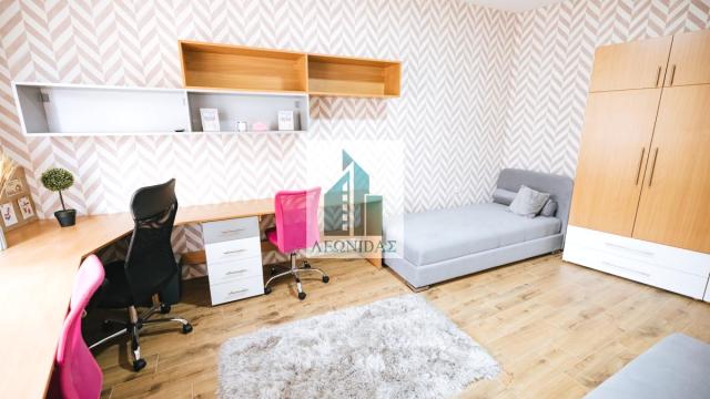 Kuća, Petosoban, Prodaja, 290m2, Medijana, Niš