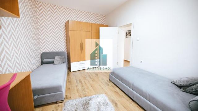 Kuća, Petosoban, Prodaja, 290m2, Medijana, Niš