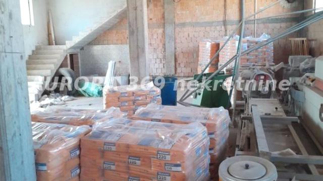 Poslovni prostor, četvorosoban, Prodaja, 860m2, Veternik, Novi Sad, Novi Sad