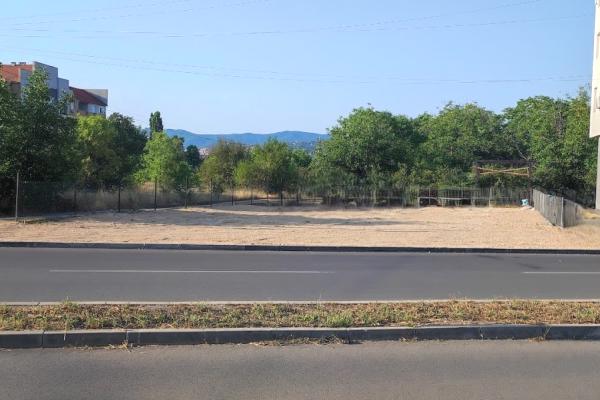 izdavanje, plac,
nis, 1062171, bulevar-potpukovnika-gorana-ostojica