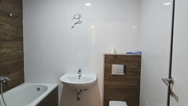 Stan, četvorosoban, Izdavanje, 79m2, Bulevar JNA