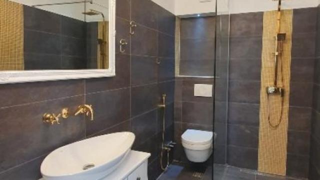 Kuća, Izdavanje, 500m2, Golf, Čukarica, Beograd