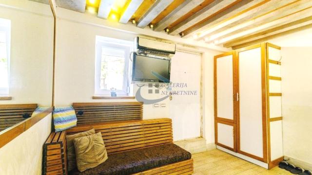 Stan, Dvosoban, Prodaja, 44m2, Cvetni trg, Vračar, Svetozara Markovića