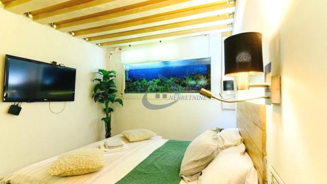 Stan, Dvosoban, Prodaja, 44m2, Cvetni trg, Vračar, Svetozara Markovića