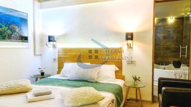 Stan, Dvosoban, Prodaja, 44m2, Cvetni trg, Vračar, Svetozara Markovića