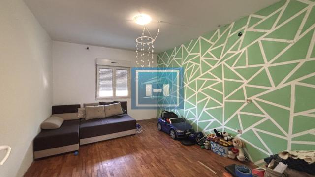 Kuća, Petosoban, Prodaja, 360m2, Šantarovac, Okolno mesto, Jagodina