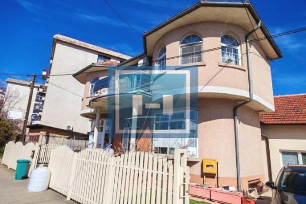 izdavanje, kuca,
centar-grad-paracin, 1062638, trosoban