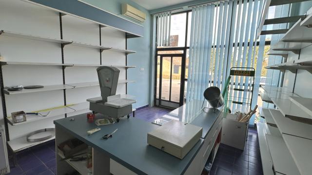 Poslovni prostor, Jednosoban, Prodaja, 42m2, Lipar, Okolno mesto, Ivo Lole Ribara 37