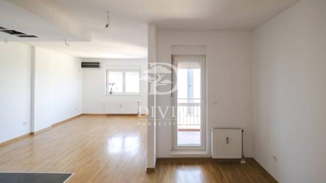 Stan, Trosoban, Prodaja, 85m2, Dunavske terase