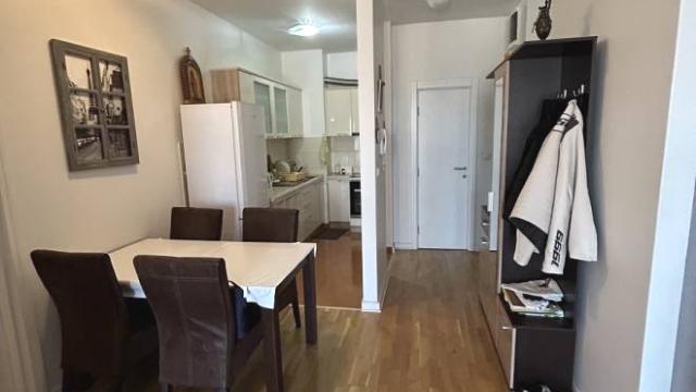 Stan, Trosoban, Izdavanje, 72m2, Vojvode Micka Krstića