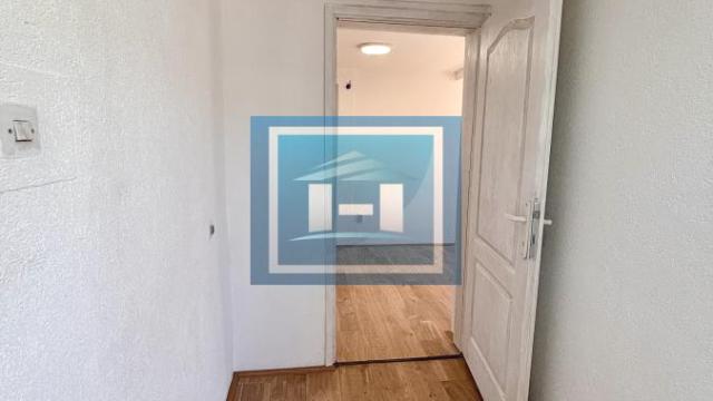 Kuća, četvorosoban, Prodaja, 77m2, Kolonija, Gradska lokacija, Jagodina