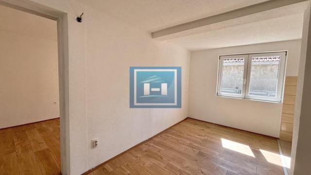 Kuća, četvorosoban, Prodaja, 77m2, Kolonija, Gradska lokacija, Jagodina