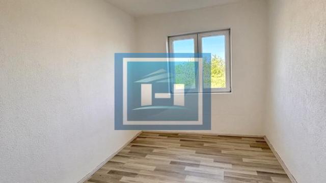 Kuća, četvorosoban, Prodaja, 77m2, Kolonija, Gradska lokacija, Jagodina