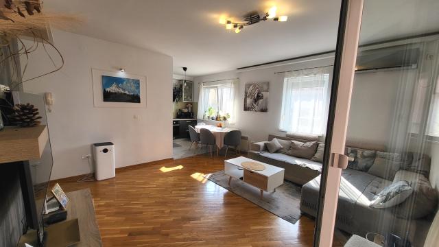 Stan, Trosoban, Prodaja, 83m2, Živka Davidovića