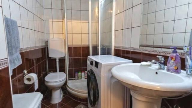 Stan, Trosoban, Prodaja, 64m2, Šumatovačka