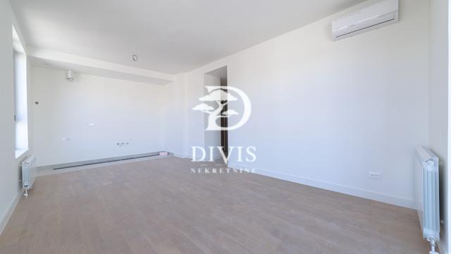 Stan, Trosoban, Prodaja, 79m2, BW Iris