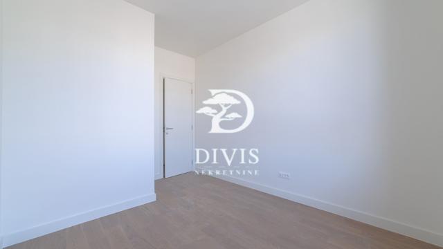 Stan, Trosoban, Prodaja, 79m2, BW Iris