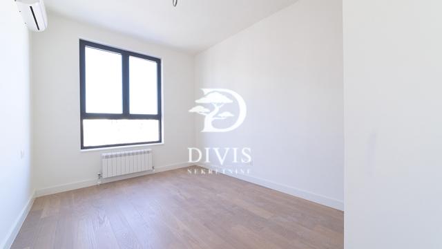 Stan, Trosoban, Prodaja, 79m2, BW Iris