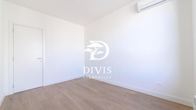 Stan, četvorosoban, Prodaja, 111m2, BW Iris