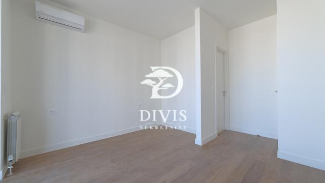 Stan, četvorosoban, Prodaja, 111m2, BW Iris