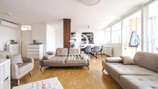 Stan, četvoroiposoban, Prodaja, 121m2, Bulevar Arsenija Čarnojevića