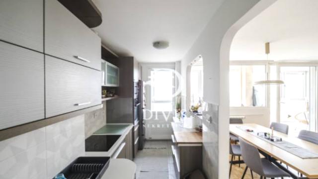 Stan, četvoroiposoban, Prodaja, 121m2, Bulevar Arsenija Čarnojevića