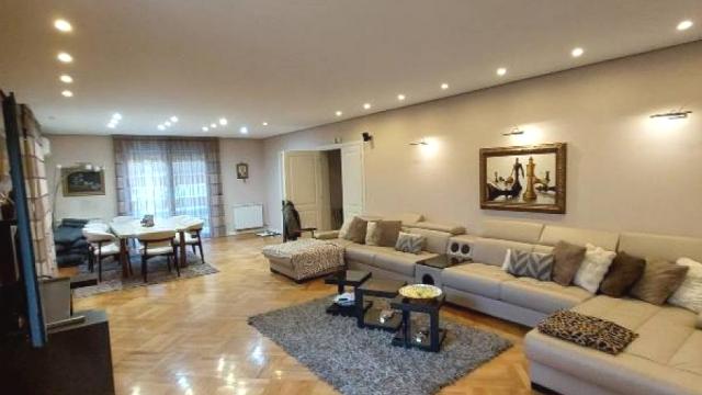 Stan, Petosoban, Prodaja, 400m2, Banovo brdo, Čukarica, Zimonjićeva