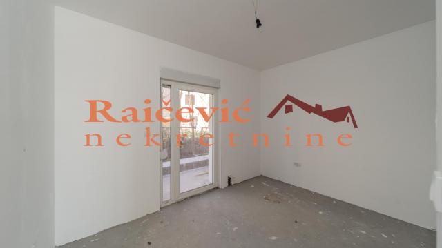 Stan, Trosoban, Prodaja, 81m2, Kaludjerica, Grocka, Kaludjerica