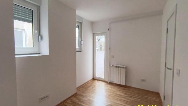 Stan, Dvoiposoban, Prodaja, 61m2, Stari Merkator, Novi Beograd, Otona Župančiča