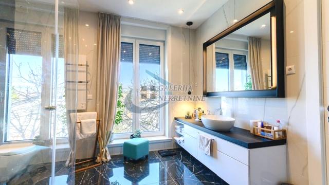 Stan, Dvosoban, Prodaja, 131m2, Dedinje, Savski venac, Neznanog junaka