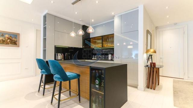 Stan, Dvosoban, Prodaja, 131m2, Dedinje, Savski venac, Neznanog junaka