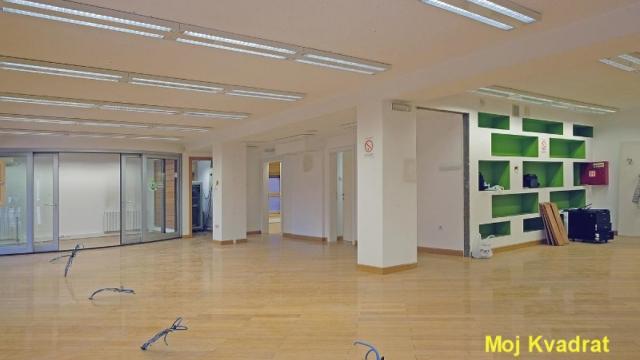 Poslovni prostor, Trosoban, Izdavanje, 195m2, Centar, Stari grad, Generala Lešjanina