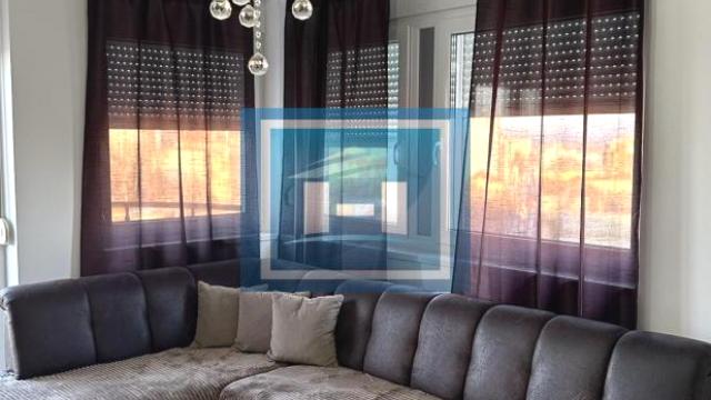 Stan, četvorosoban, Izdavanje, 102m2, Centar, Gradska lokacija, Jagodina